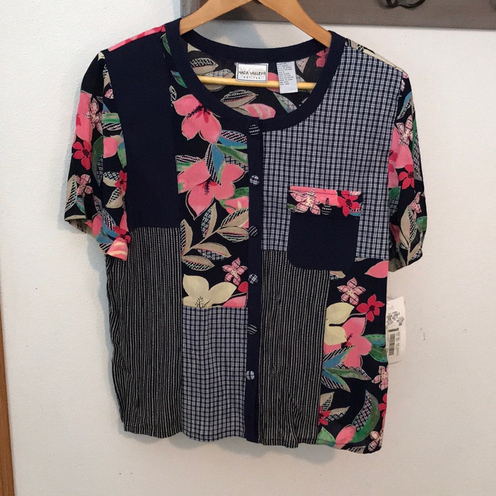 Napa Valley Petites blue blouse, short sleeves, shoulder pads, size medi…